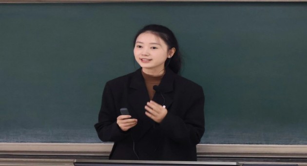 1760340475498499.jpg 4.jpg